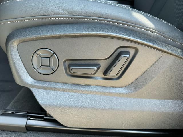 new 2025 Audi Q7 car, priced at $76,350