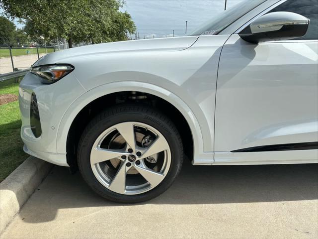 new 2025 Audi Q5 car, priced at $61,950