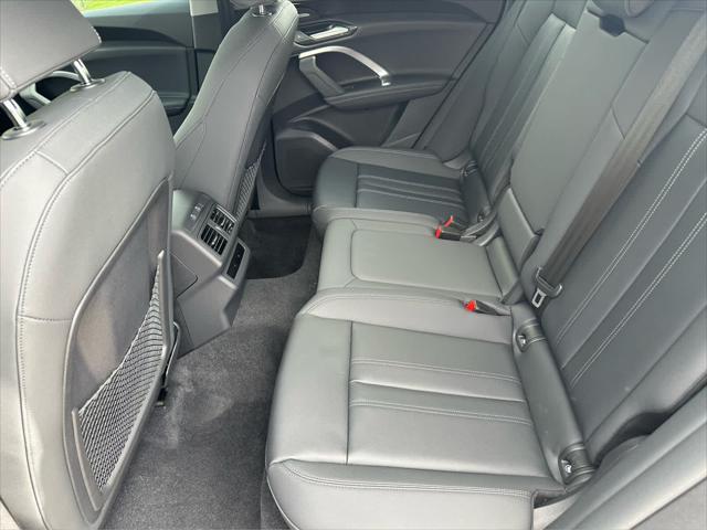 new 2025 Audi Q5 car, priced at $60,440