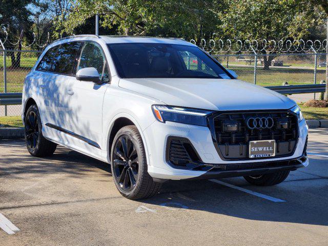 new 2025 Audi Q7 car, priced at $77,840