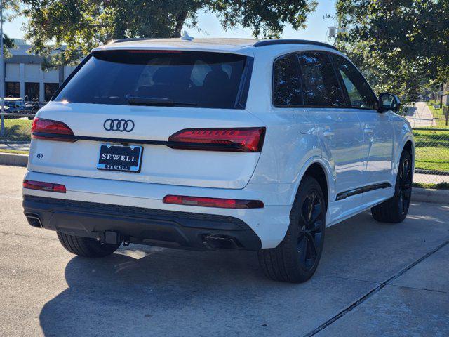 new 2025 Audi Q7 car, priced at $77,840