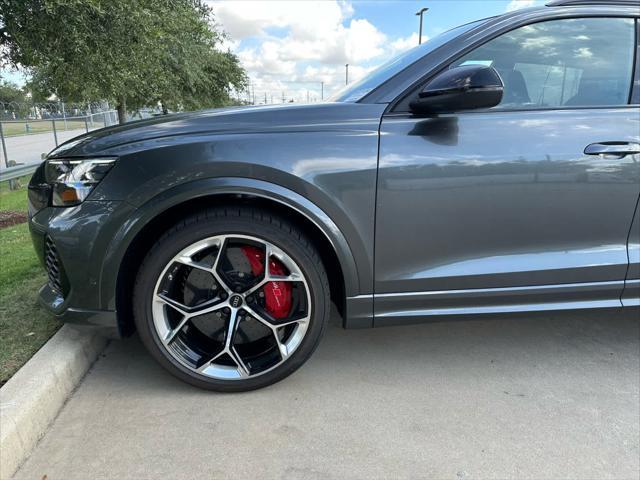 new 2025 Audi RS Q8 car, priced at $146,340