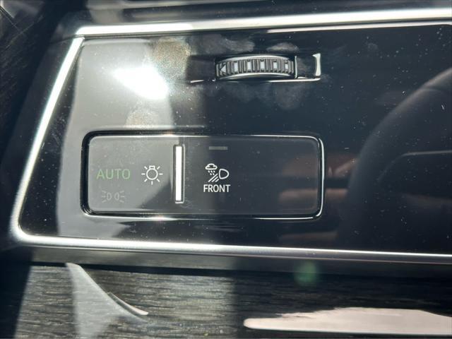 new 2025 Audi Q7 car, priced at $76,555