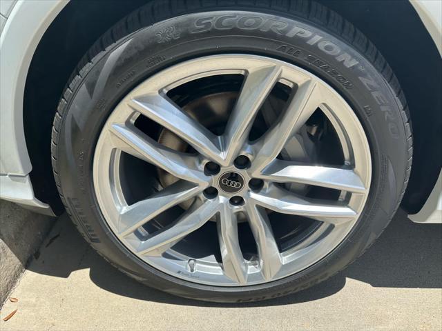 new 2025 Audi Q7 car, priced at $76,480