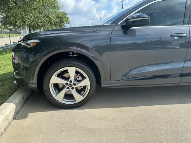 new 2025 Audi Q5 car, priced at $61,950