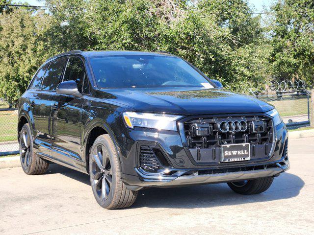 new 2025 Audi Q7 car, priced at $77,840