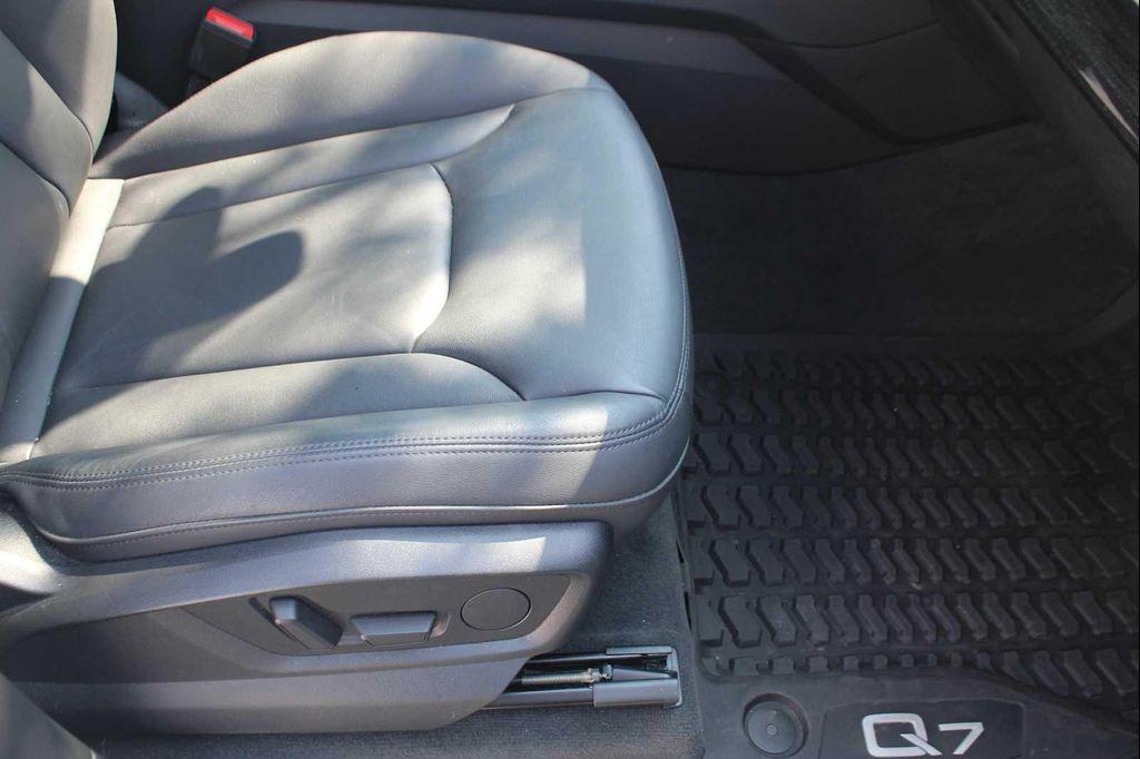 used 2022 Audi Q7 car, priced at $29,991