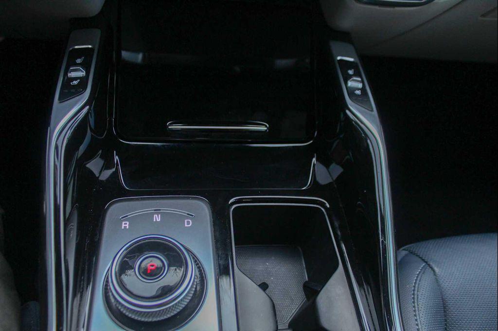 used 2022 Kia Sorento Plug-In Hybrid car, priced at $26,991