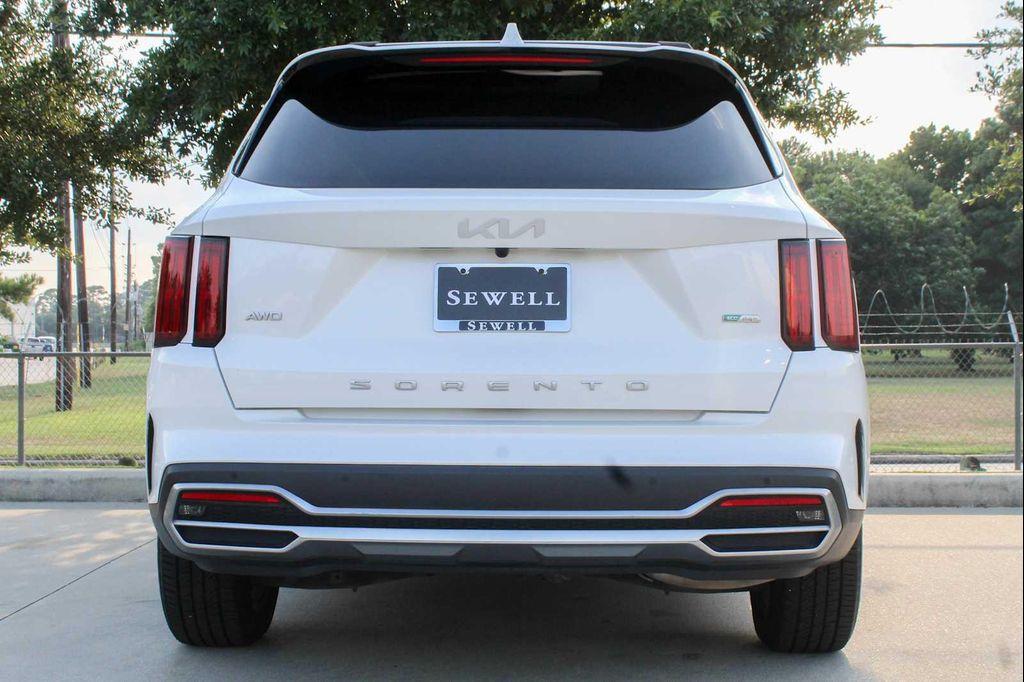used 2022 Kia Sorento Plug-In Hybrid car, priced at $26,991