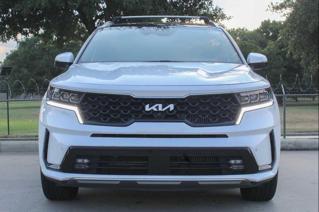 used 2022 Kia Sorento Plug-In Hybrid car, priced at $26,991