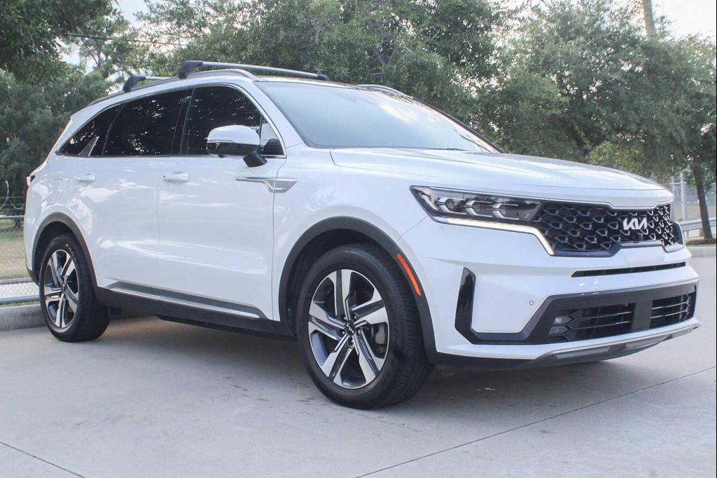 used 2022 Kia Sorento Plug-In Hybrid car, priced at $26,991