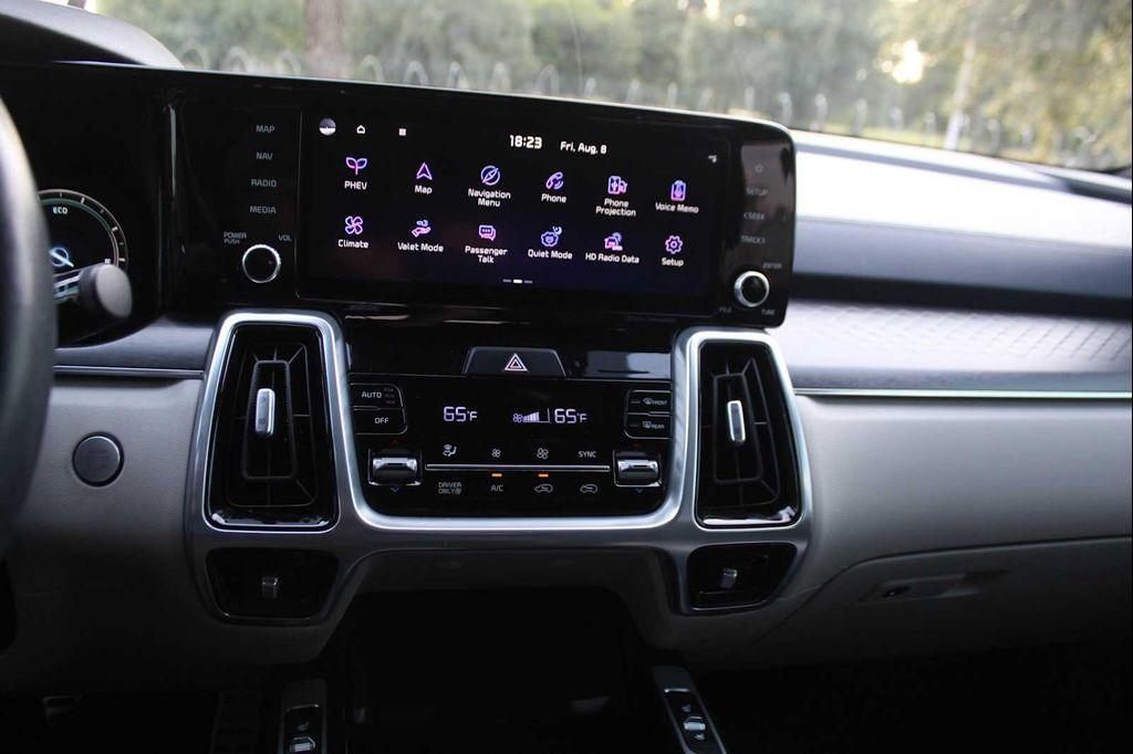 used 2022 Kia Sorento Plug-In Hybrid car, priced at $26,991