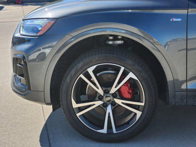 new 2025 Audi Q5 car, priced at $60,200