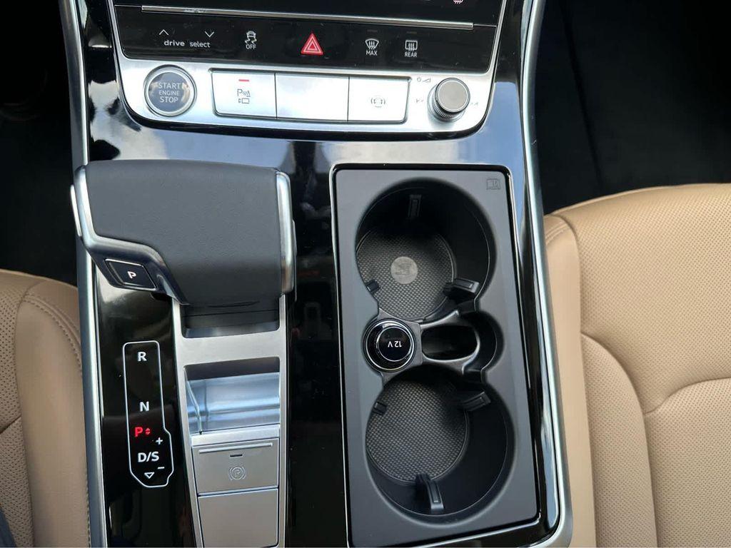 new 2025 Audi Q7 car, priced at $76,350