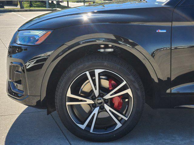 new 2025 Audi Q5 car, priced at $60,200