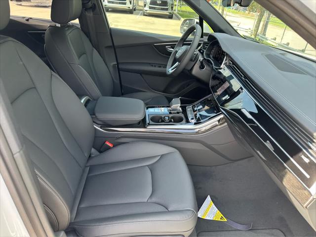 new 2025 Audi Q7 car, priced at $77,450