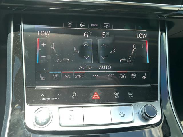 new 2025 Audi Q7 car, priced at $76,990
