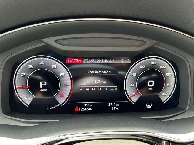 new 2025 Audi Q7 car, priced at $80,900