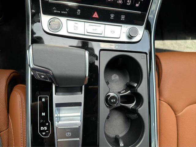 new 2025 Audi Q7 car, priced at $80,900