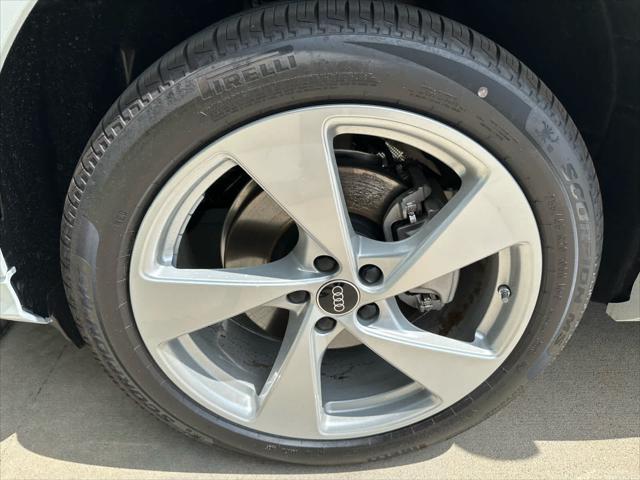 new 2025 Audi Q5 car, priced at $61,300