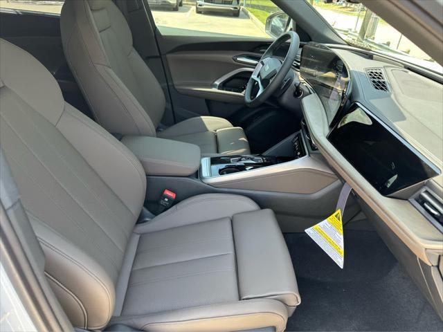 new 2025 Audi Q5 car, priced at $60,975