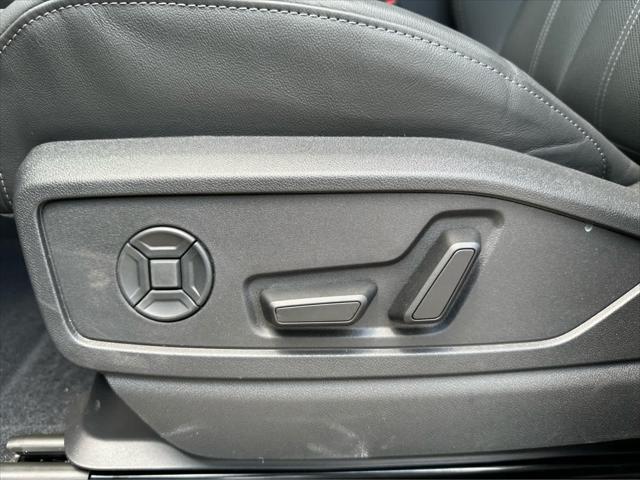 new 2025 Audi Q5 car, priced at $60,074