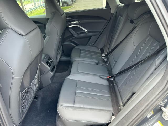new 2025 Audi Q5 car, priced at $60,074