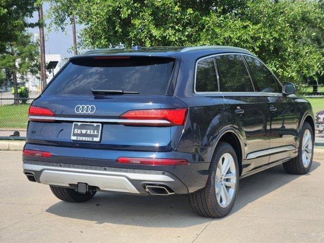 new 2025 Audi Q7 car, priced at $68,100