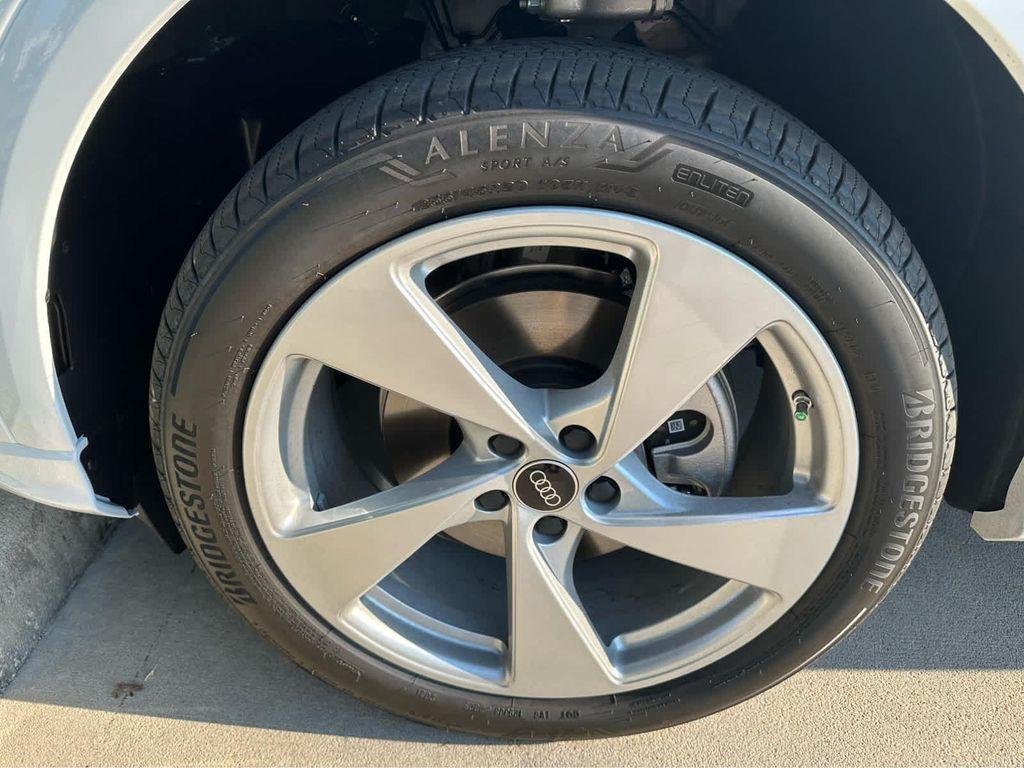 new 2025 Audi Q5 Sportback car, priced at $62,480