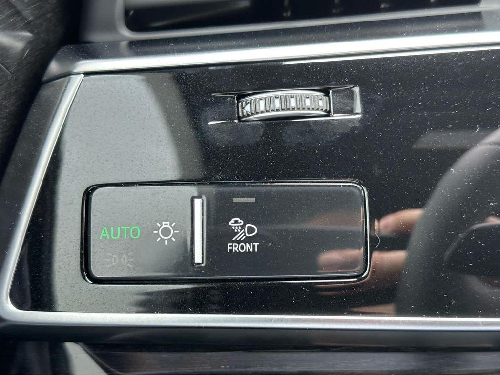 new 2025 Audi Q7 car, priced at $73,143