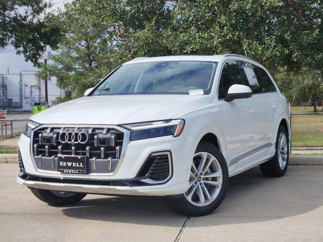 new 2025 Audi Q7 car, priced at $70,455