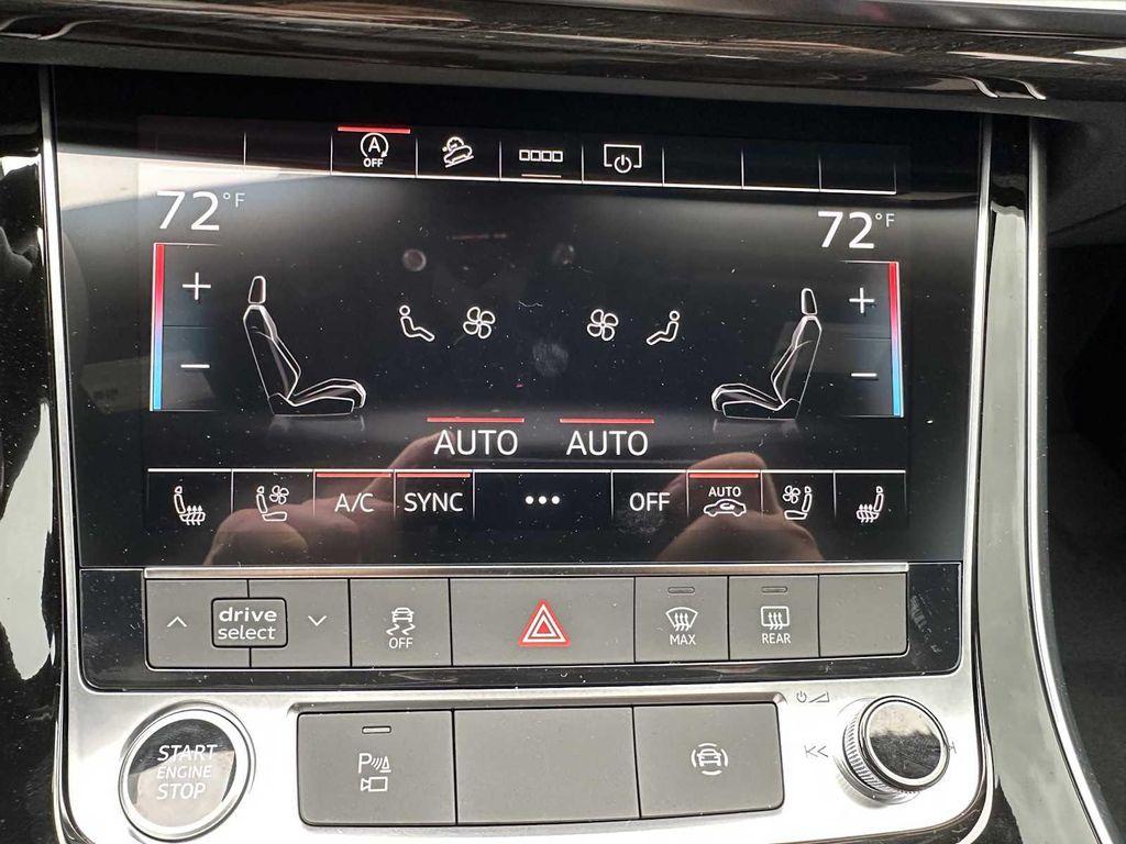 new 2025 Audi Q7 car, priced at $71,694