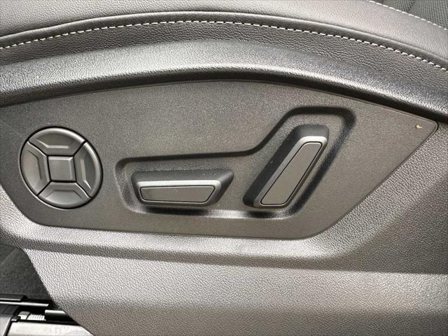 new 2025 Audi Q7 car, priced at $78,080