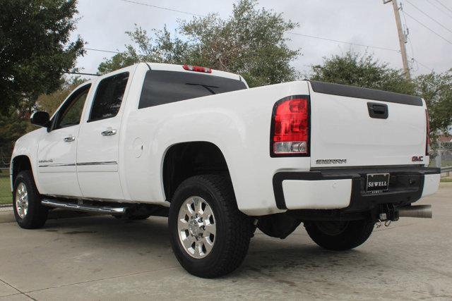 used 2011 GMC Sierra 2500 car, priced at $28,991