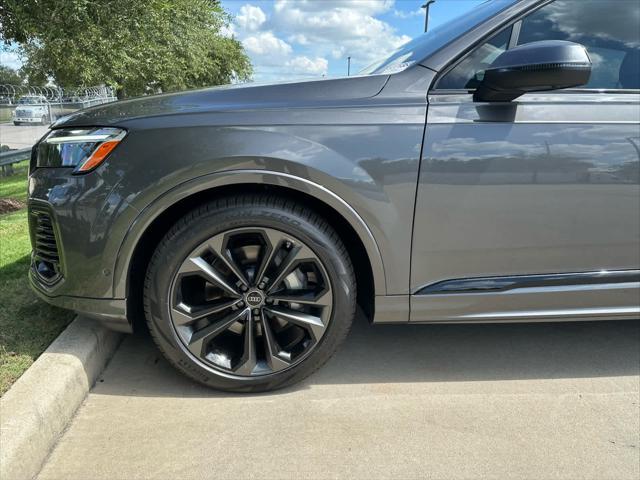 new 2025 Audi Q7 car, priced at $76,645