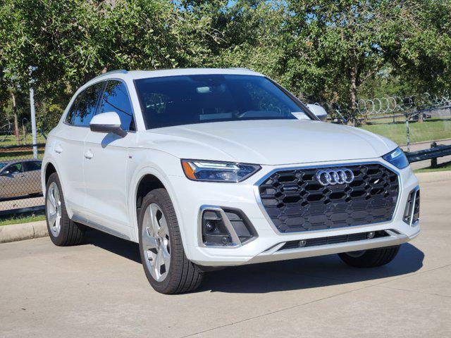 new 2025 Audi Q5 car, priced at $58,085