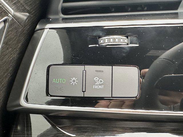 new 2025 Audi Q7 car, priced at $77,750