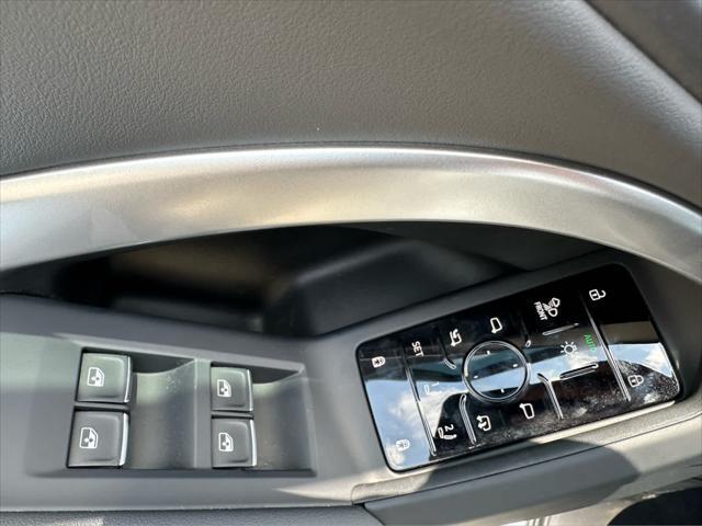 new 2025 Audi Q5 car, priced at $61,300
