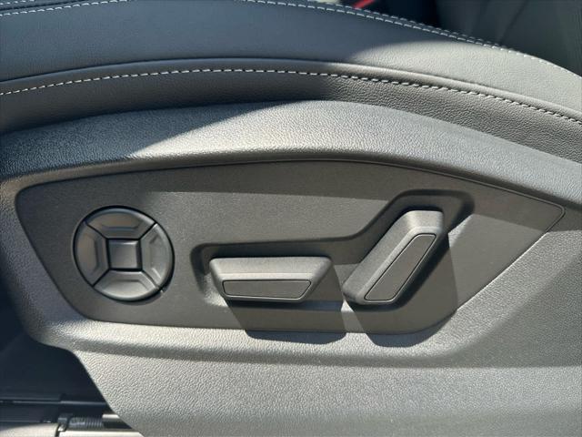 new 2025 Audi Q8 car, priced at $86,335