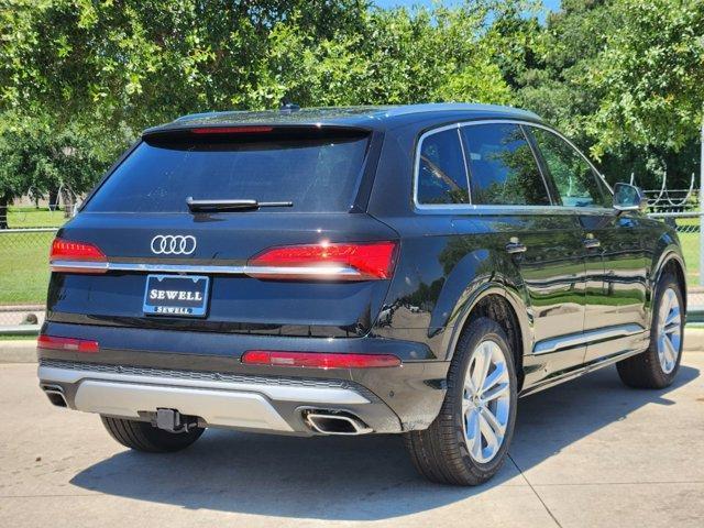 new 2025 Audi Q7 car, priced at $68,100