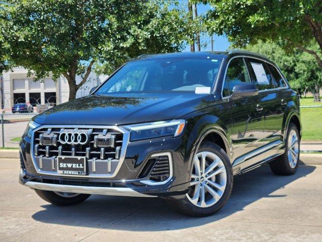 new 2025 Audi Q7 car, priced at $68,100