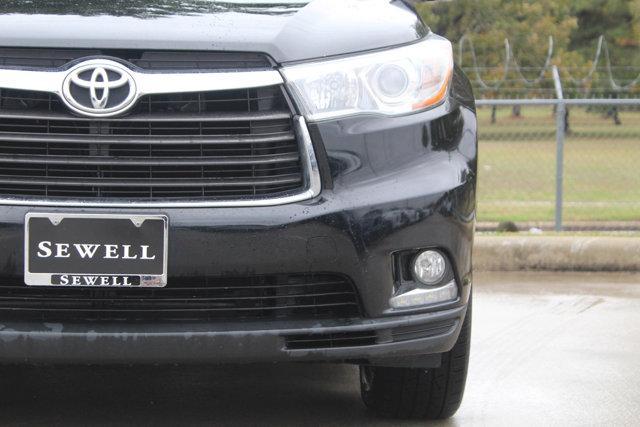 used 2016 Toyota Highlander car, priced at $19,949