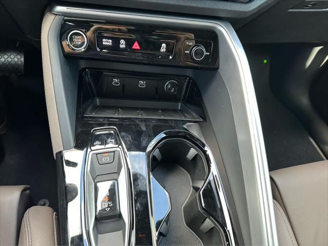 new 2025 Audi Q5 car, priced at $60,975