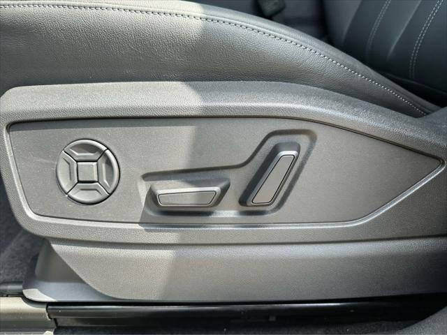 new 2025 Audi Q5 car, priced at $58,100