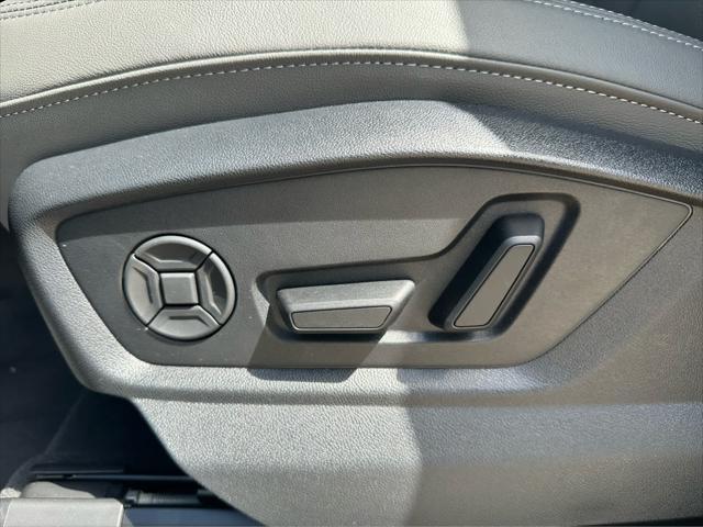 new 2025 Audi Q7 car, priced at $76,950
