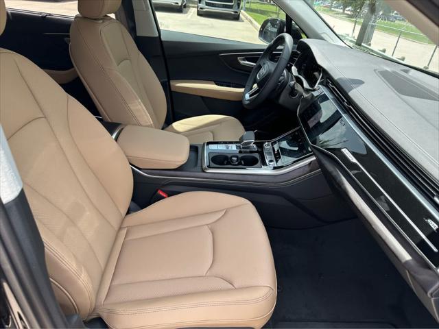 new 2025 Audi Q7 car, priced at $76,700