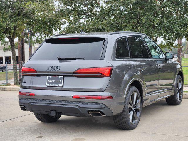 new 2025 Audi Q7 car, priced at $77,840