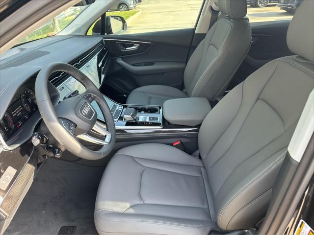 new 2025 Audi Q7 car, priced at $76,060
