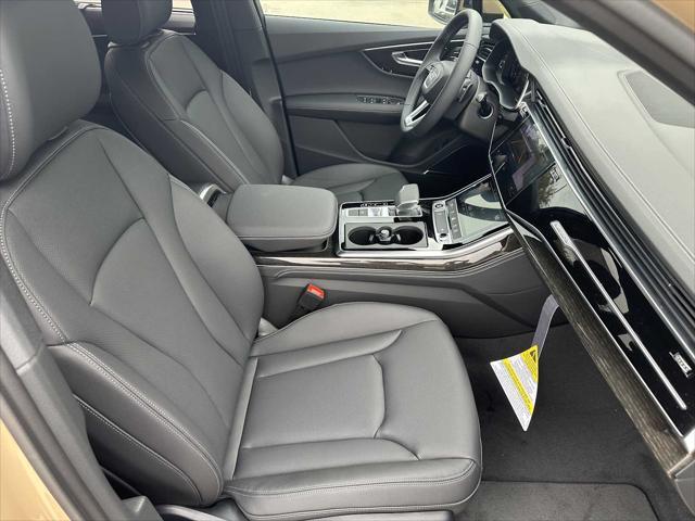 new 2025 Audi Q7 car, priced at $77,090