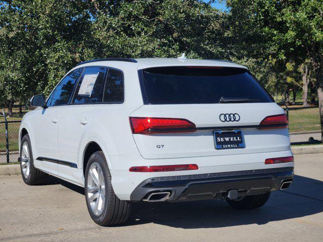 new 2025 Audi Q7 car, priced at $75,890